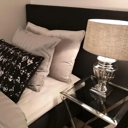 Διαμέρισμα Charming Pine View *