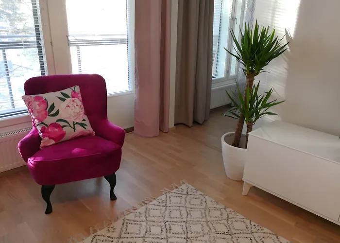 Charming Pine View * Vantaa