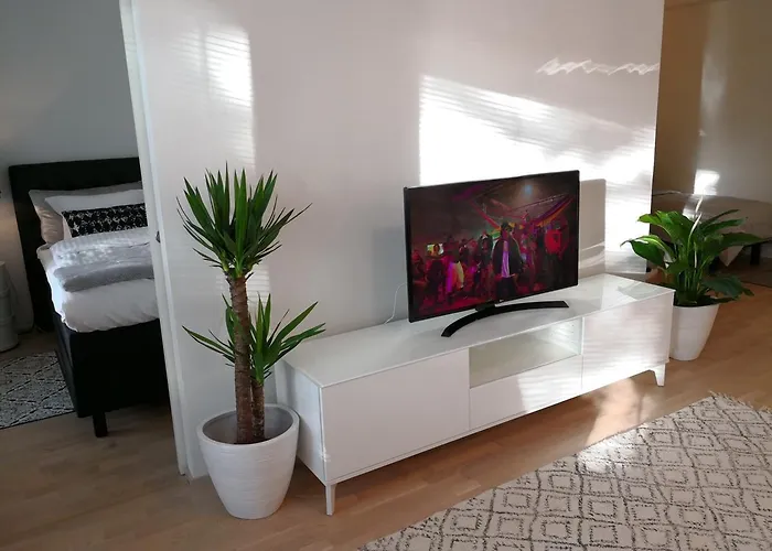 Charming Pine View * Vantaa